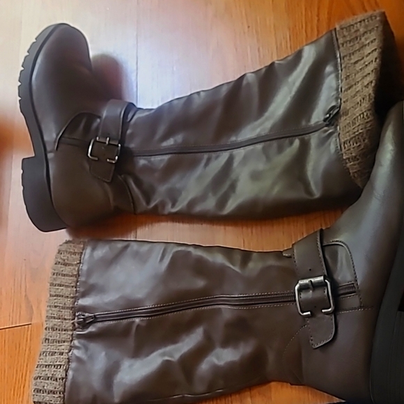 Girl high boots - Picture 1 of 2